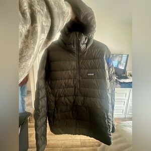 Patagonia Men's Black Puffer Jacket